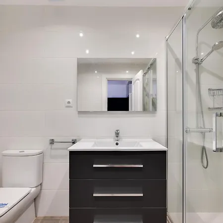 Front Line Holiday home *