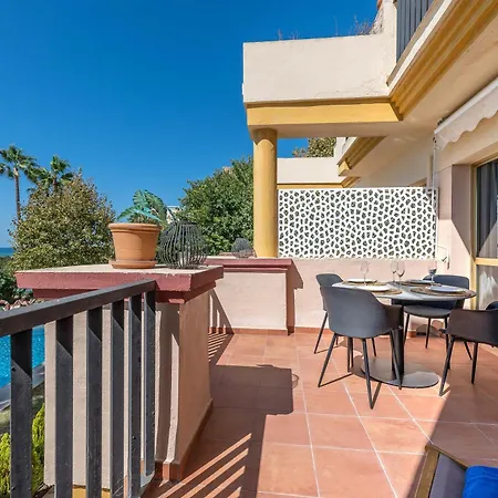 Front Line Holiday home